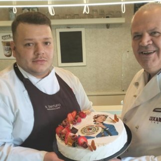 Tutti pazzi per Irma Testa a Torre Annunziata 