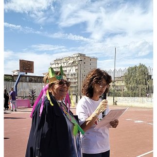 Torre Annunziata - "Festa dei nonni" all'istituto "Pascoli-Siani"
