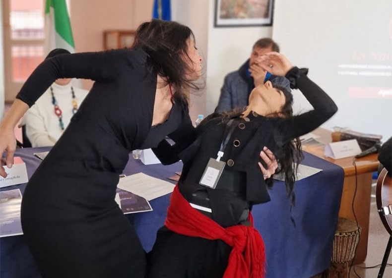 Il tetro sociale approda al carcere di Secondigliano con La Nuova Comune