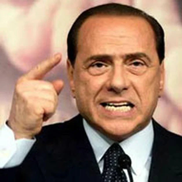 Consulta toglie a Berlusconi scudo automatico a processi
