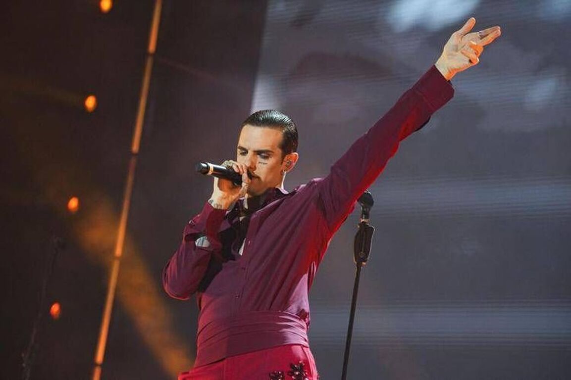 Achille Lauro compie 35 anni e festeggia un traguardo incredibile: "Sono senza parole"