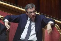 Dazi, Giorgetti: "Oltre 10% non sopportabile, Ue non molli un centimetro"