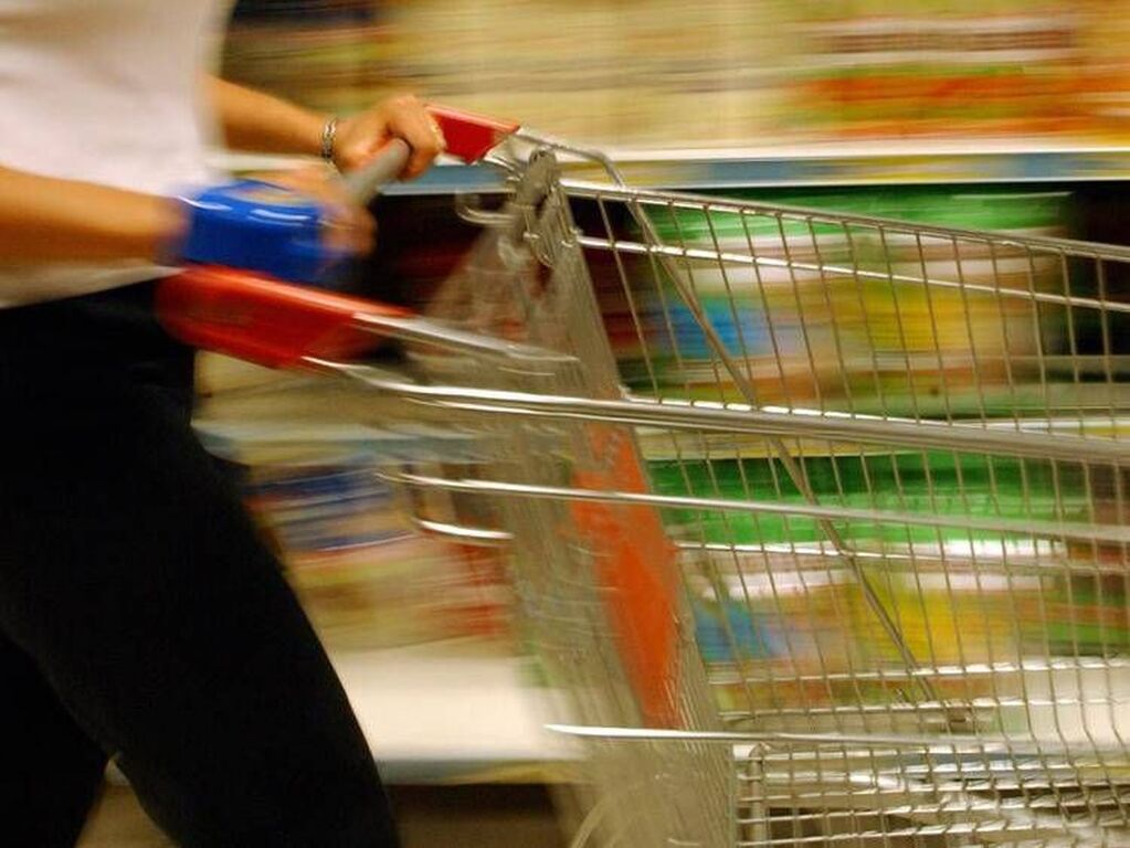 Inflazione, a giugno sale all'1,7%: carrello spesa +2,8%