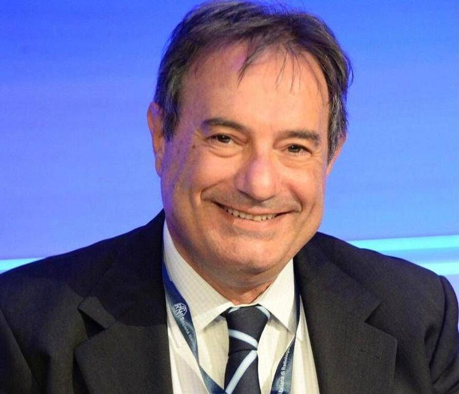 Medicina, Vittorio Miele presidente federazione società radiologiche: "Aggiornare i macchinari"