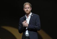 Harry e il viaggio in Angola, tabloid Uk all'attacco: "Imitatore di Diana"
