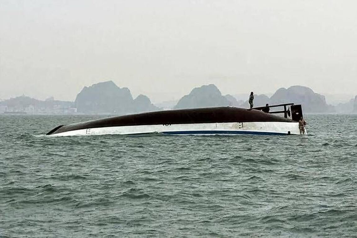 Vietnam, si rovescia battello turistico con 53 persone a bordo: almeno 28 i morti