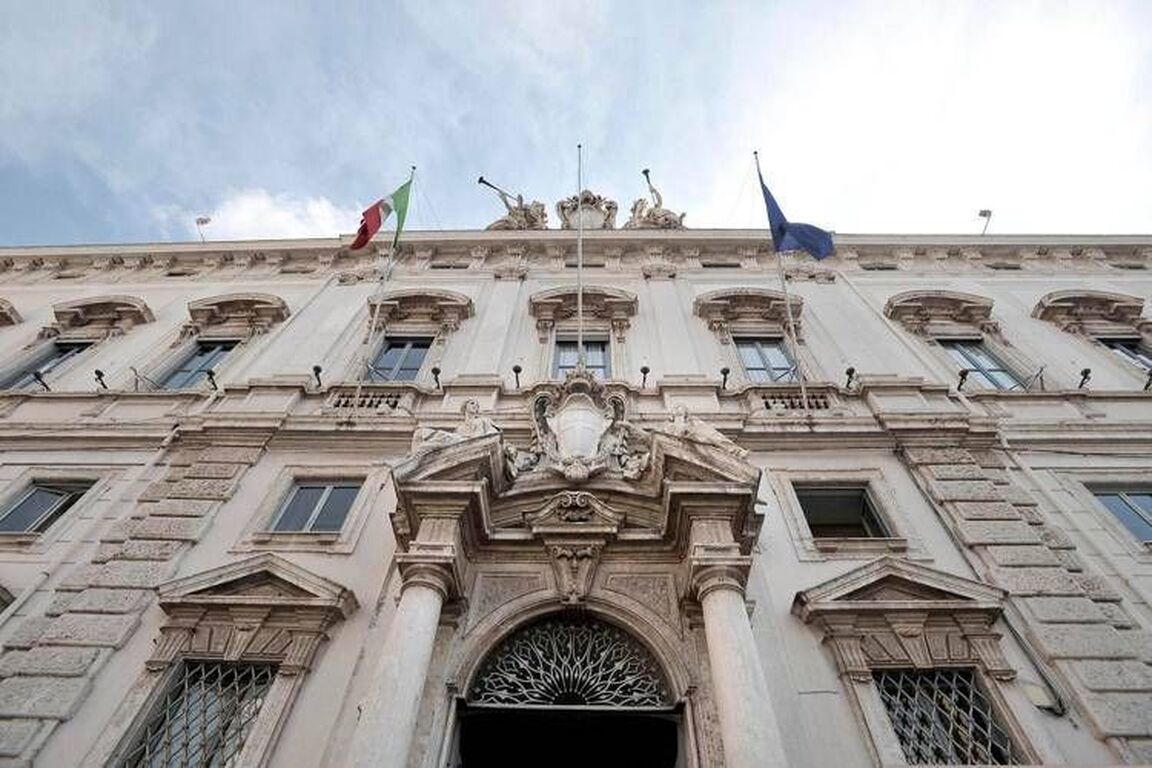 Consulta: incostituzionale il tetto di sei mensilità per il risarcimento dei licenziamenti illegittimi