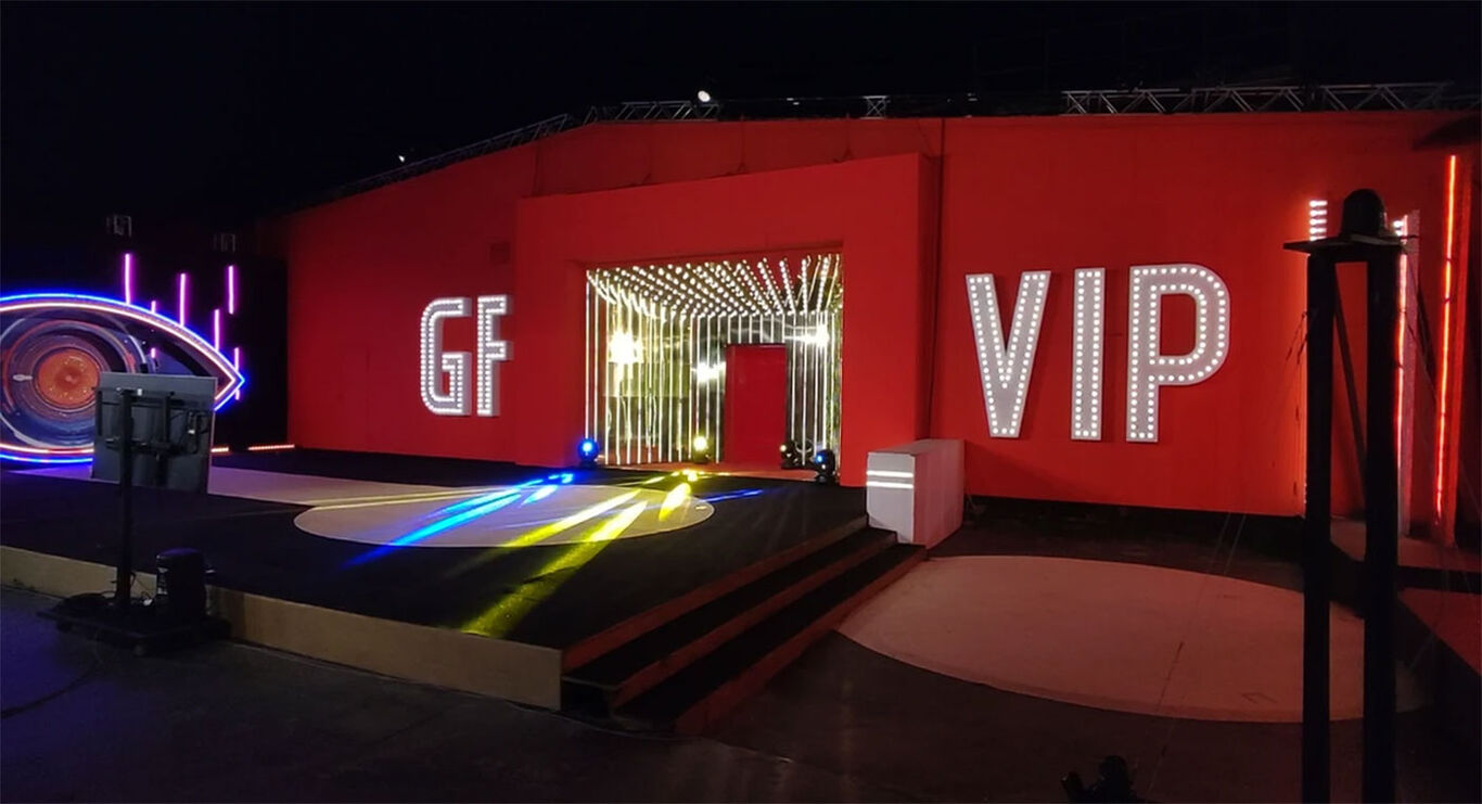 Grande Fratello, famosa ex gieffina si sposa: "Mille volte sì!