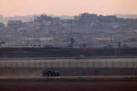 Gaza, "tank Israele sparano contro tende sfollati a Gaza: morte 12 persone"