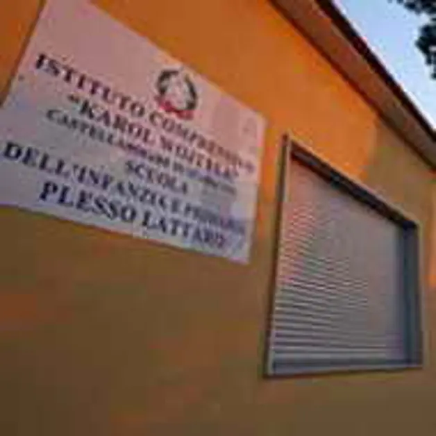 C.mare di Stabia. Riaperta la scuola "Lattaro"