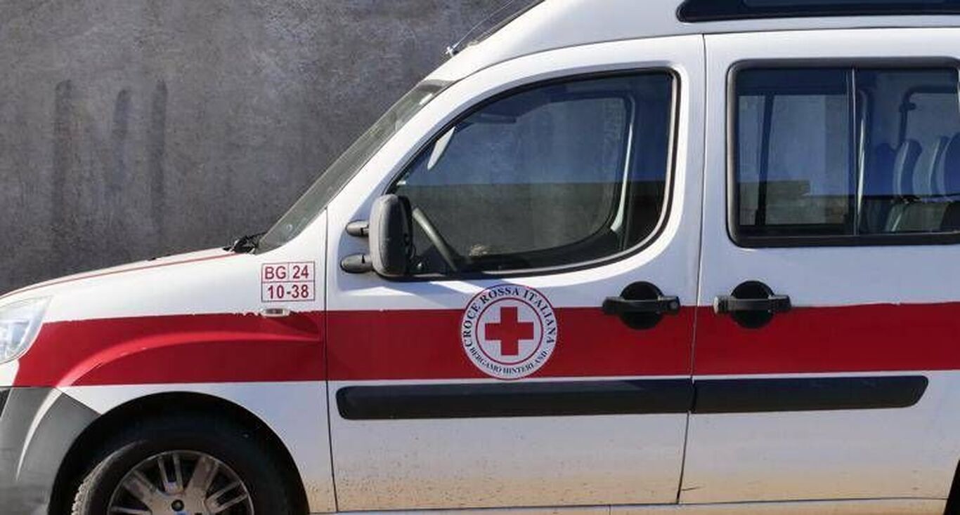 Operaio di 60 anni muore schiacciato da muletto nel Bresciano