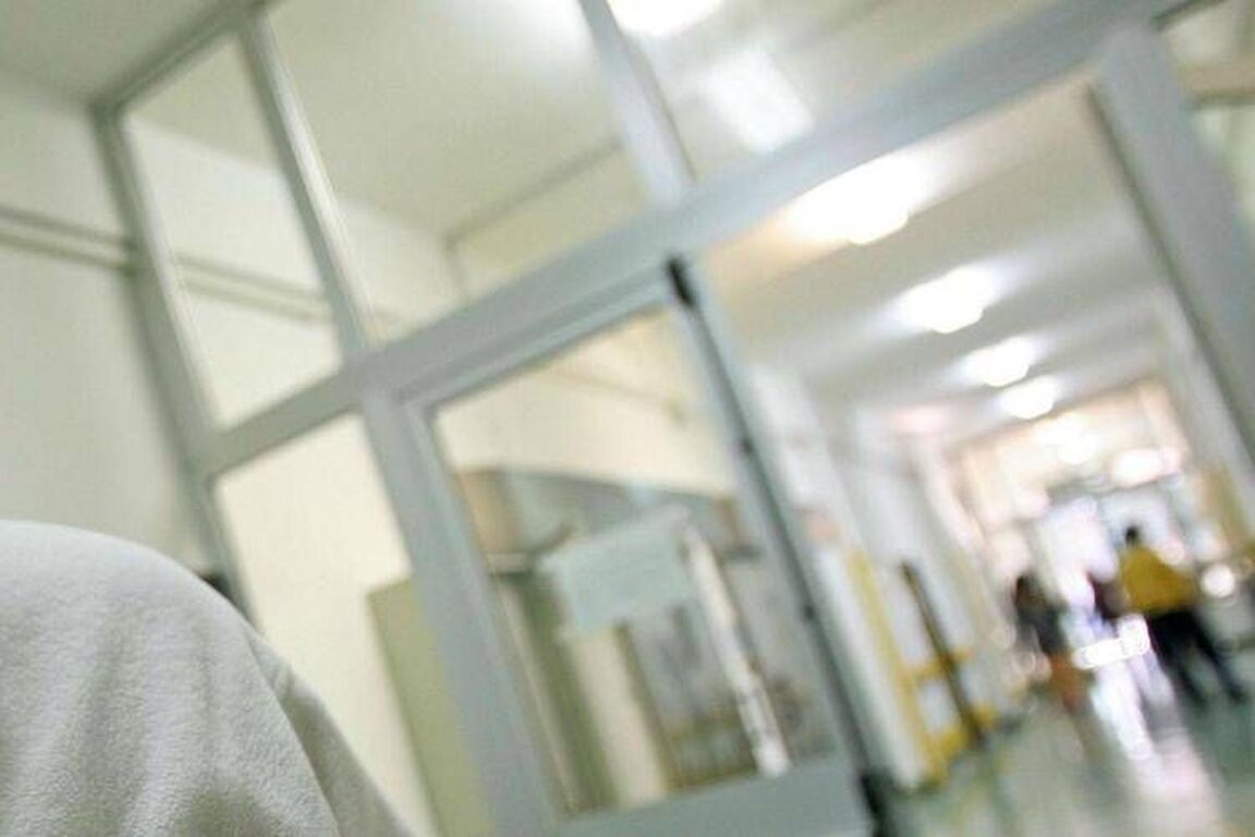 Ragazzina muore a Palermo, era stata portata in ospedale: sul corpo segni di violenza