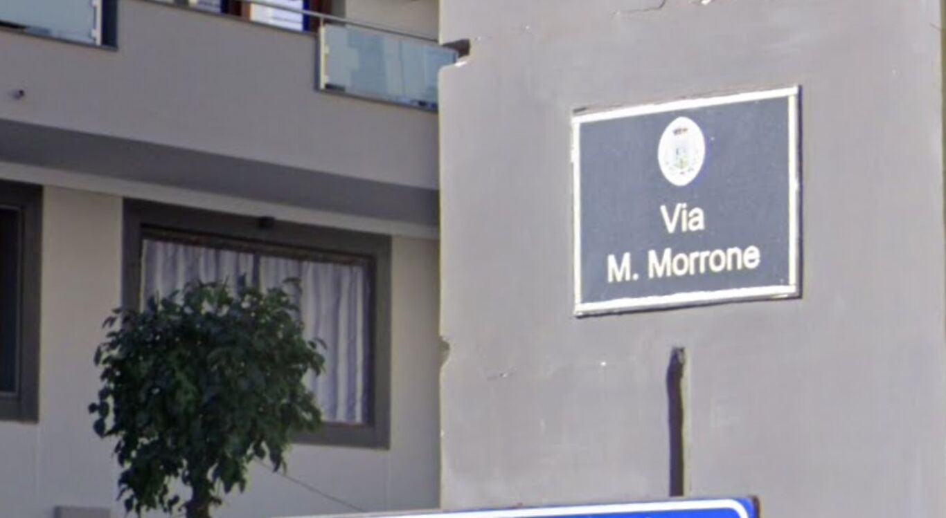 Mauro Morrone: Un uomo di legge e di cultura, simbolo di Torre Annunziata
