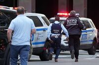 Sparatoria Manhattan, chi era l'attentatore: la malattia e il biglietto nella tasca