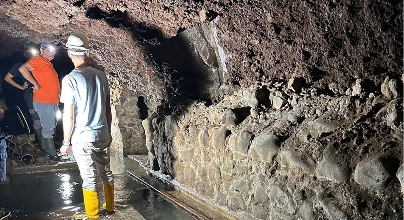 Torre del Greco - Sopralluogo di geologi e speleologi nell'area delle Cento Fontane