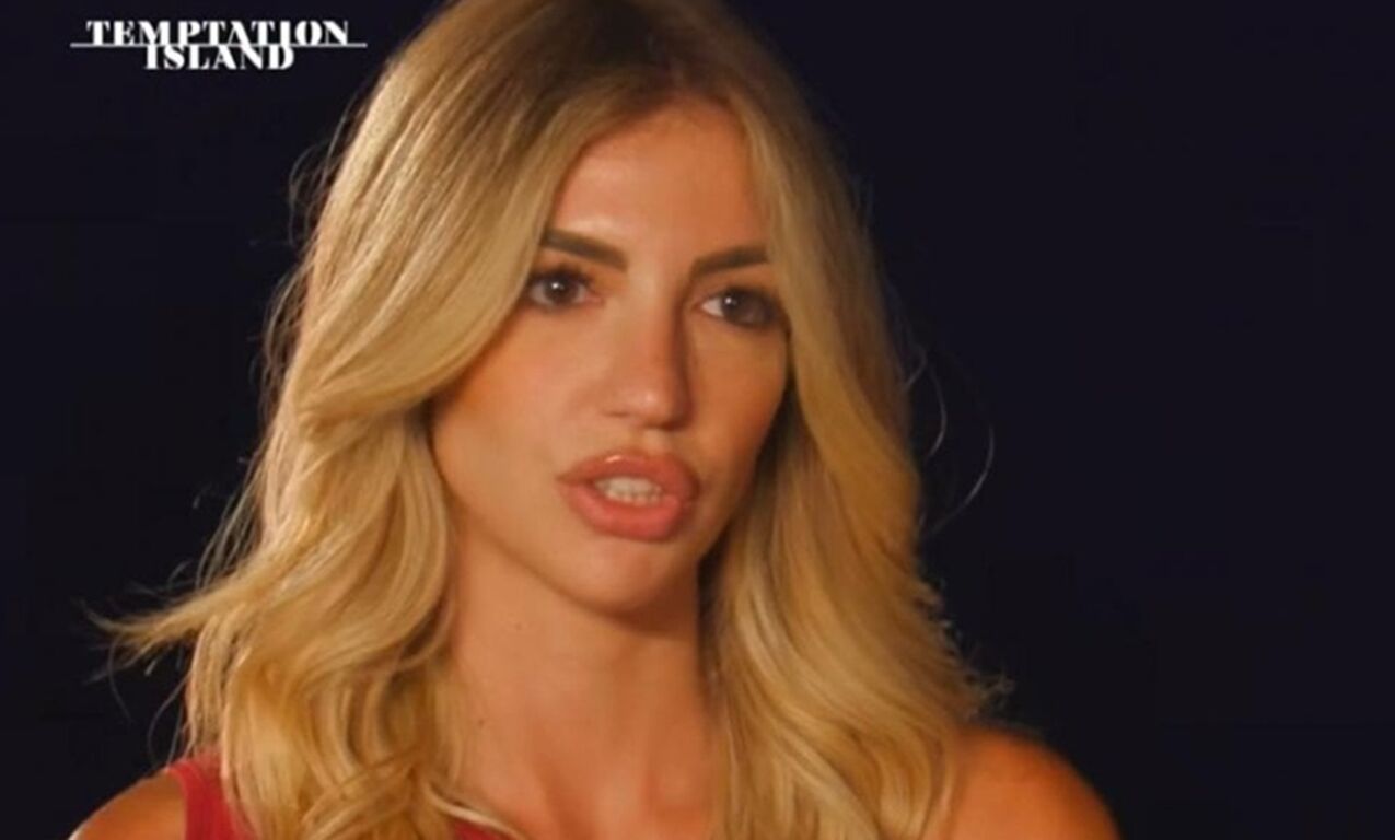 Lucia Ilardo scatenata dopo Temptation Island: beccata con tre tentatori (FOTO), addio a Rosario