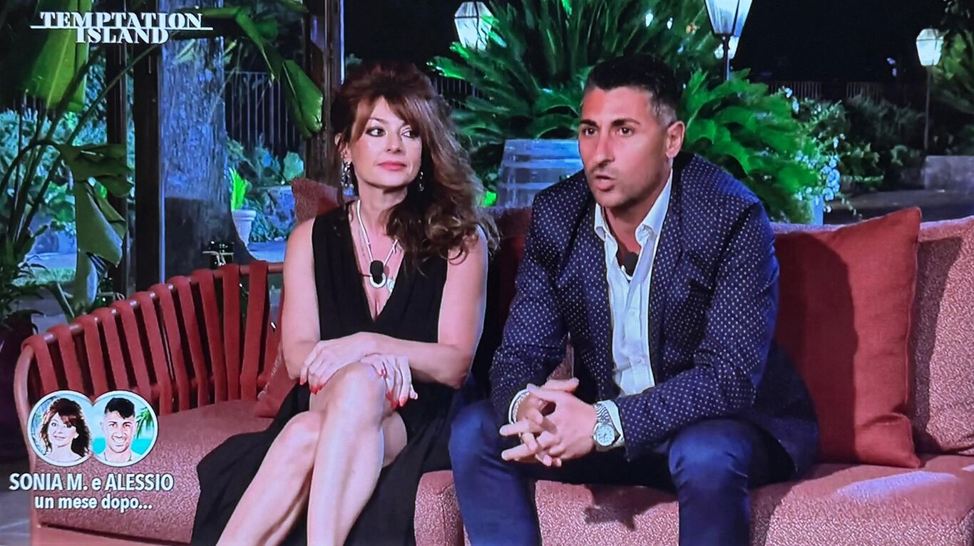 Temptation Island, Alessio torna con Sonia ma spunta una clamorosa segnalazione su un'app di incontri