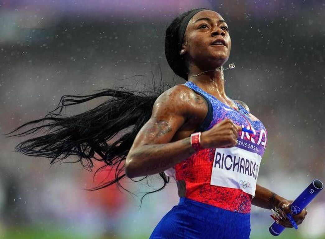 La stella dell'atletica Usa Sha'Carri Richardson picchia il fidanzato: arrestata e rilasciata. Cos'è successo