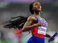 La stella dell'atletica Usa Sha'Carri Richardson picchia il fidanzato: arrestata e rilasciata. Cos'è successo
