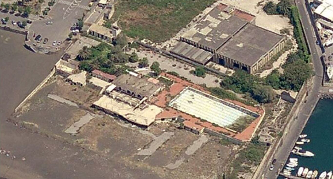 Torre Annunziata - Lido “Santa Lucia”: da simbolo di prestigio a discarica