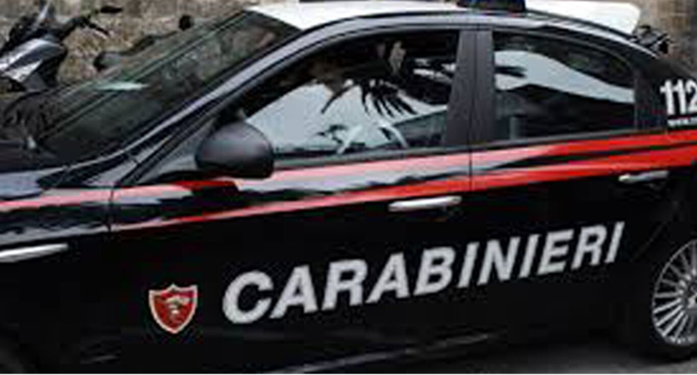 Rapina in gioielleria da 250mila euro a Casoria: arrestati due uomini, uno era già in carcere