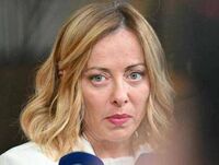 Incidente su A1, oggi i funerali. Meloni: "Mi stringo a famiglie delle vittime"