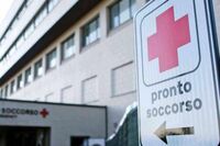 Coltellate a 17enne sul Lago Maggiore, il ragazzo in gravi condizioni