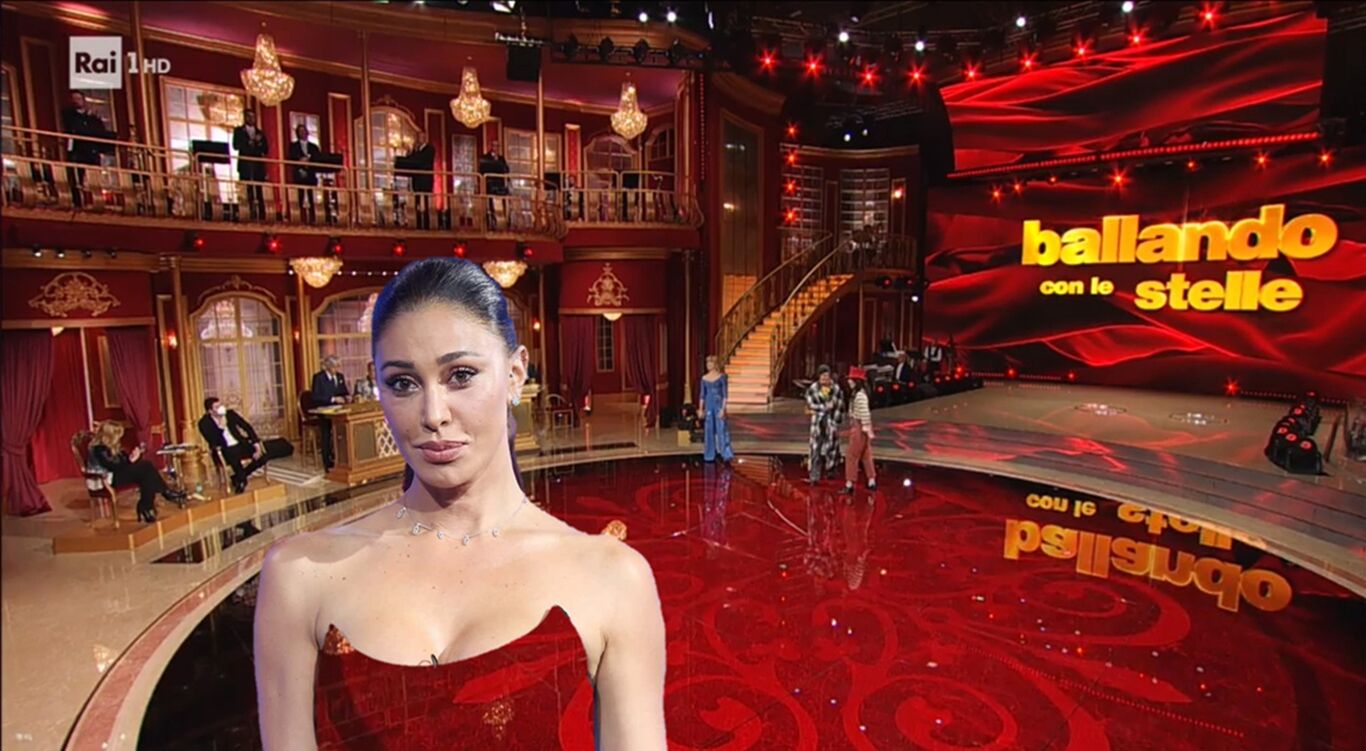 Belen Rodriguez a Ballando con le Stelle, sfida lanciata a Maria De Filippi