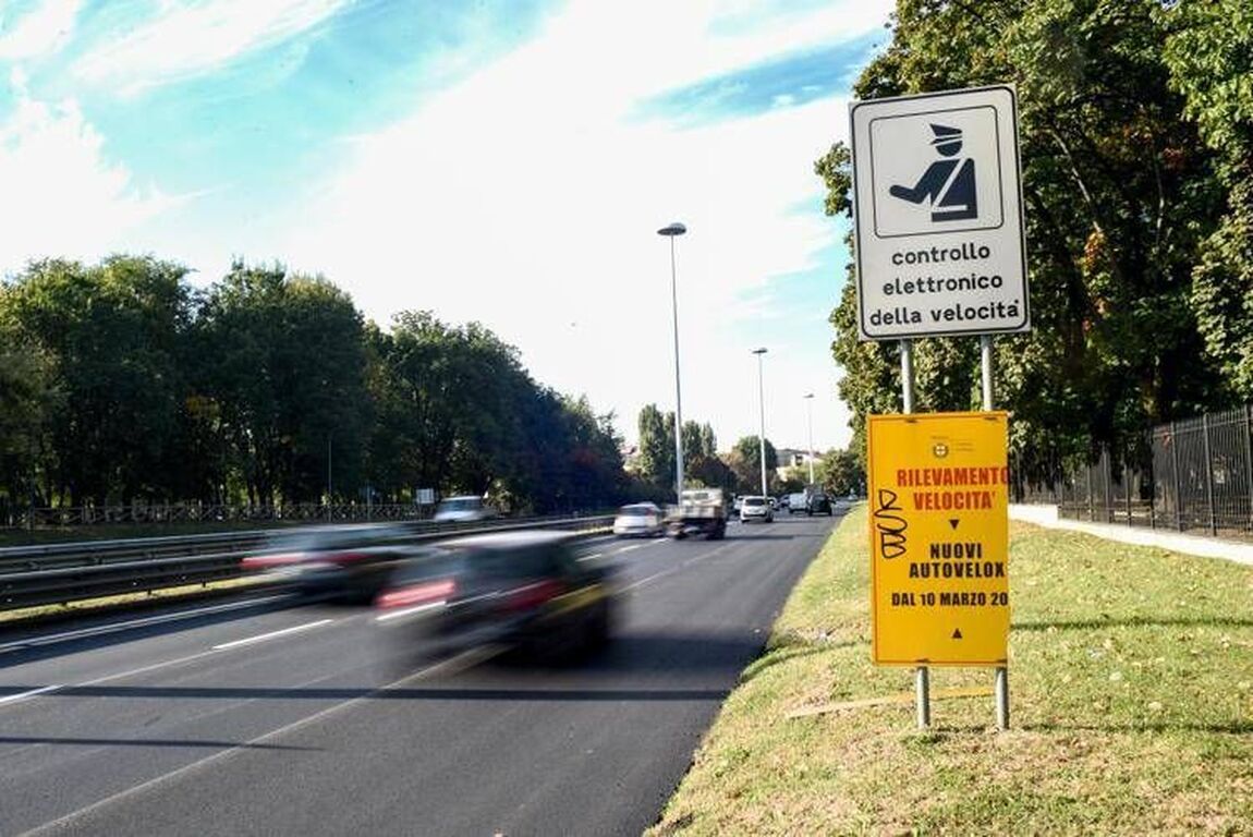 Autovelox, Codacons avverte: "Da ottobre rischio spegnimento in tutta Italia"