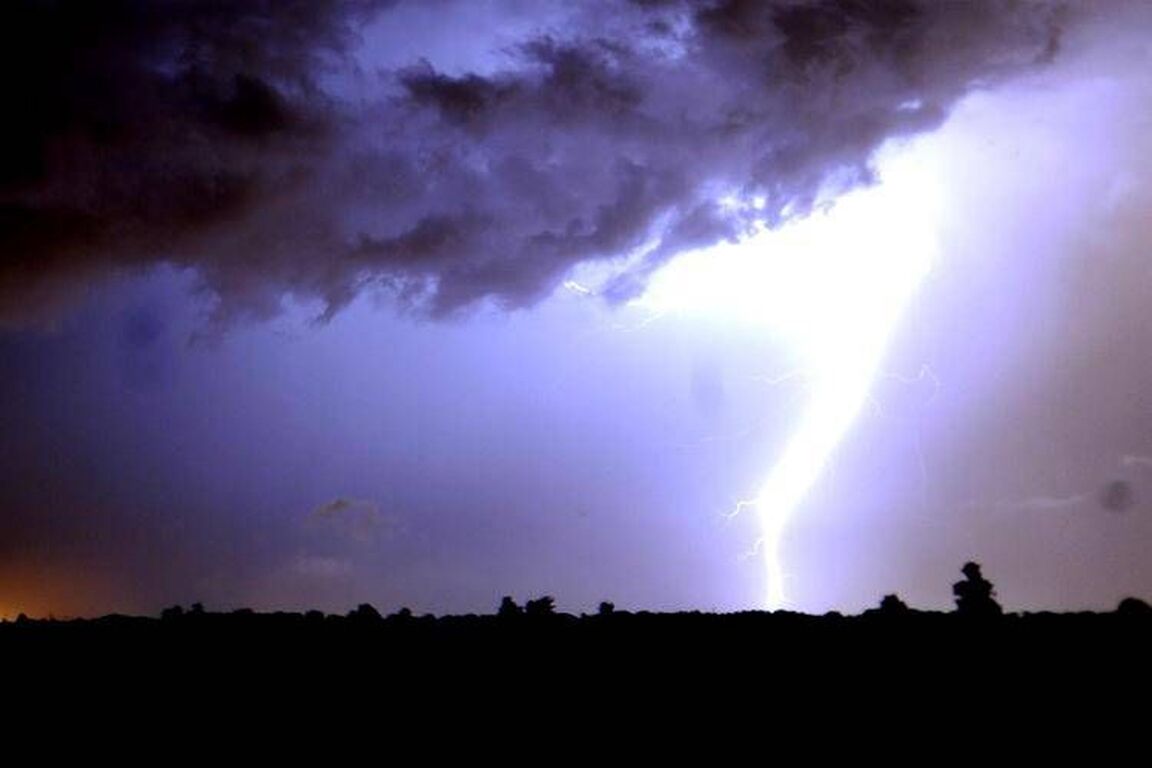 Caldo record addio, arriva burrasca di fine estate
