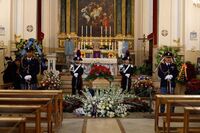 Pippo Baudo, alle 16 i funerali. Padre spirituale: "Ultime settimane di grande sofferenza"