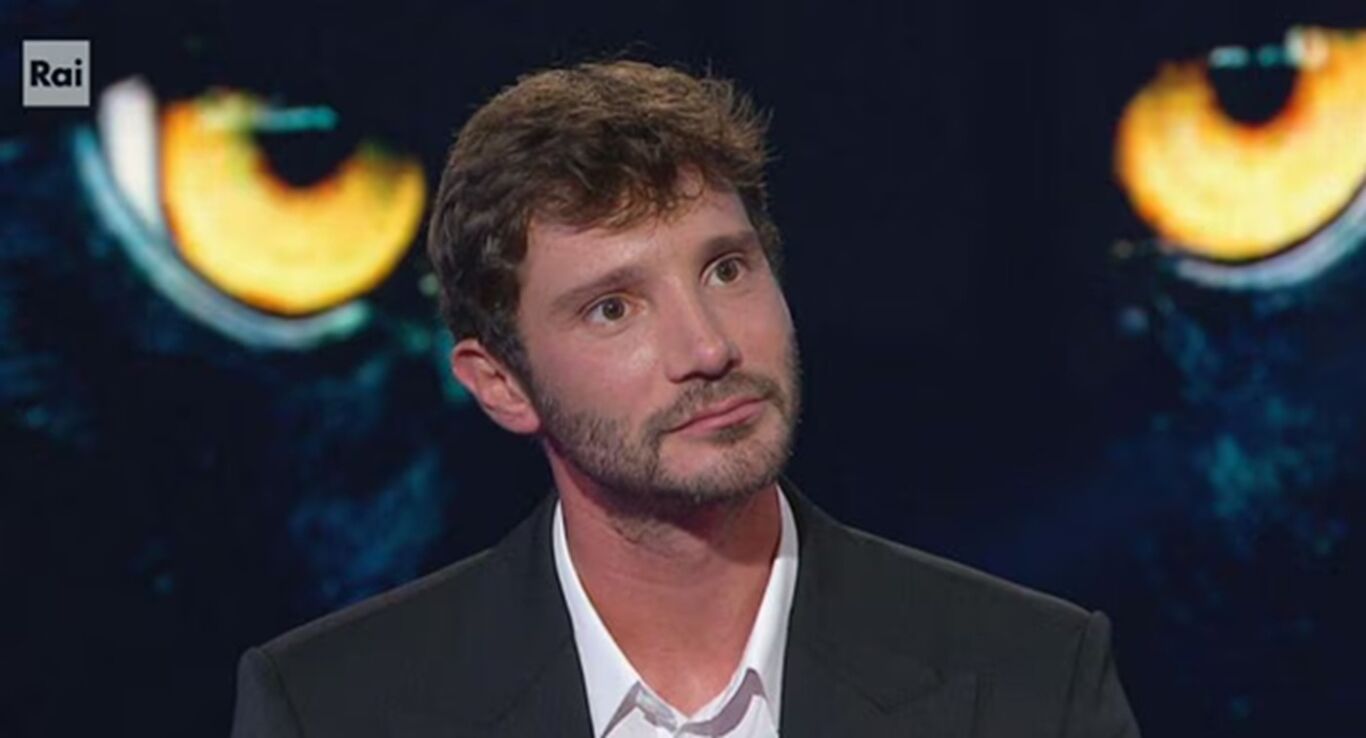 Privacy violata, Stefano De Martino avvisato da un follower: la verità sul caso