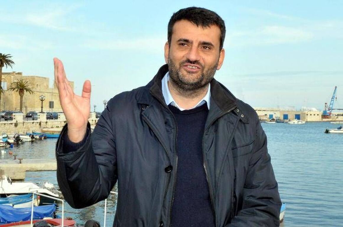 Puglia, Decaro: "Pronto a candidarmi ma voglio essere presidente libero non a metà"
