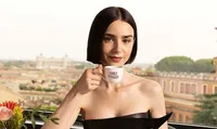 Tragedia sul set di Emily in Paris 5: muore a Venezia l'assistente alla regia