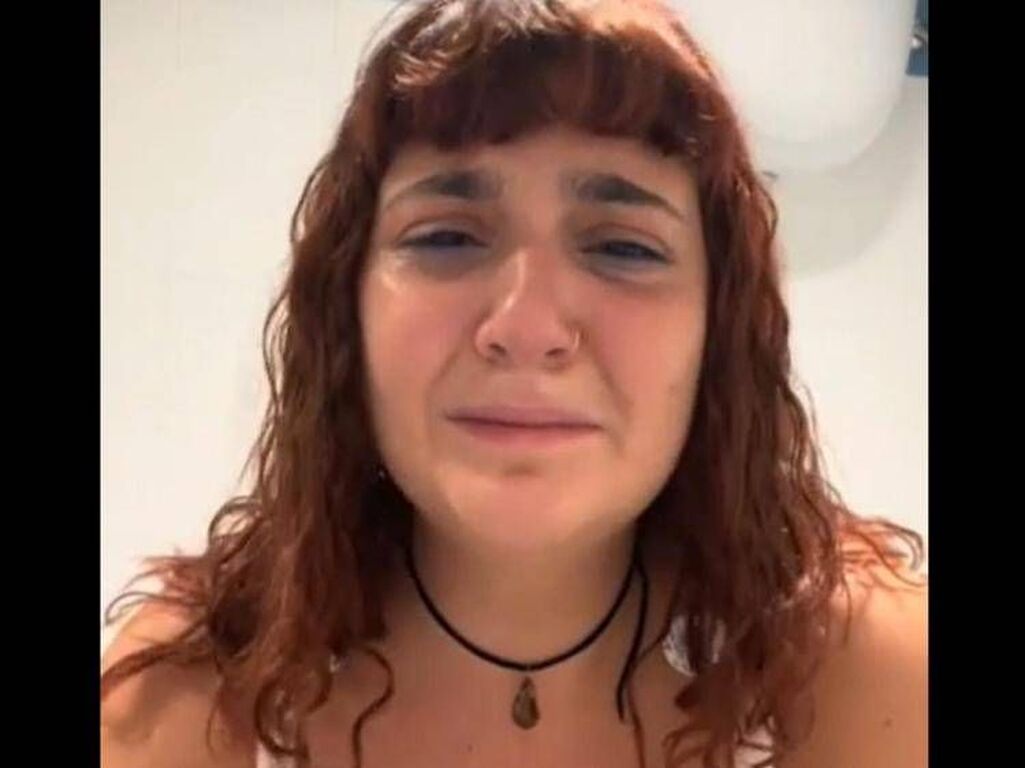 "Se vuoi toglierti il reggiseno ci fai felici tutti", ragazza denuncia molestie prima della Tac