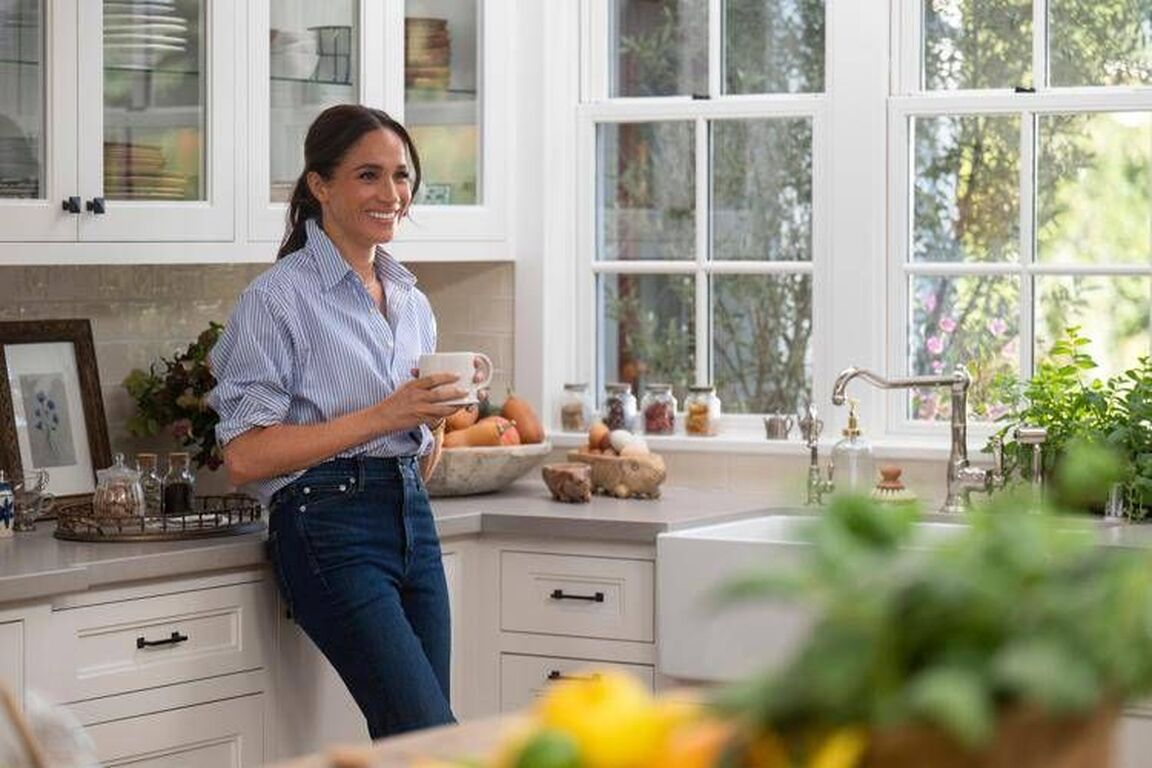 'With Love, Meghan', stroncata la seconda stagione della serie: "Artificiosa"