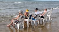 Torre Annunziata - Riaperto il bando per il soggiorno climatico anziani