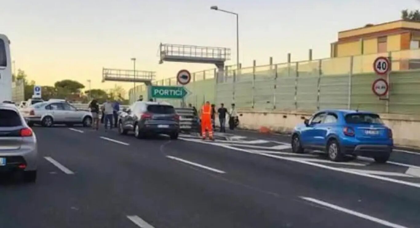 Incidente in autostrada a Portici: morti due giovani di Torre Annunziata