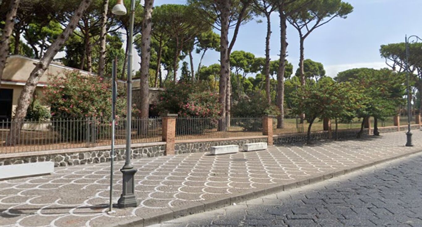 Pompei - Quattro turisti spagnoli scavalcano la recinzione: denunciati dai Carabinieri