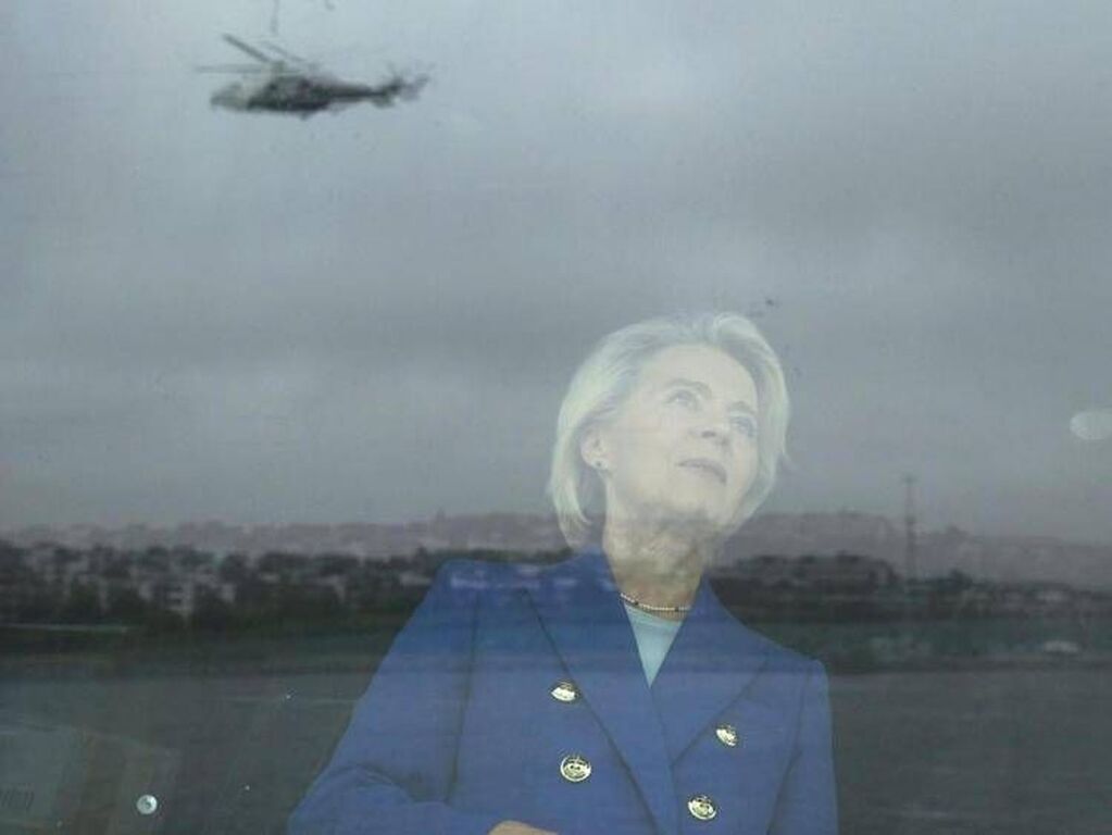 Ft: "Interferenze Gps contro aereo von der Leyen, Russia sospettata"