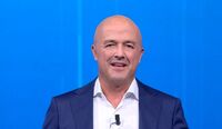 Dentro la Notizia, il debutto di Gianluigi Nuzzi: i saluti e l'intervento di Myrta Merlino