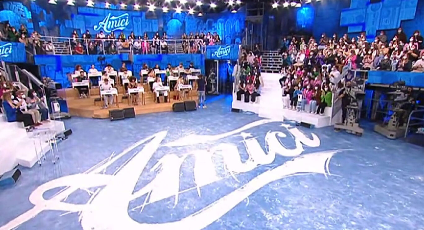 Amici 25, quando inizia e il ritorno di due ex allievi: tutte le novità del talent show