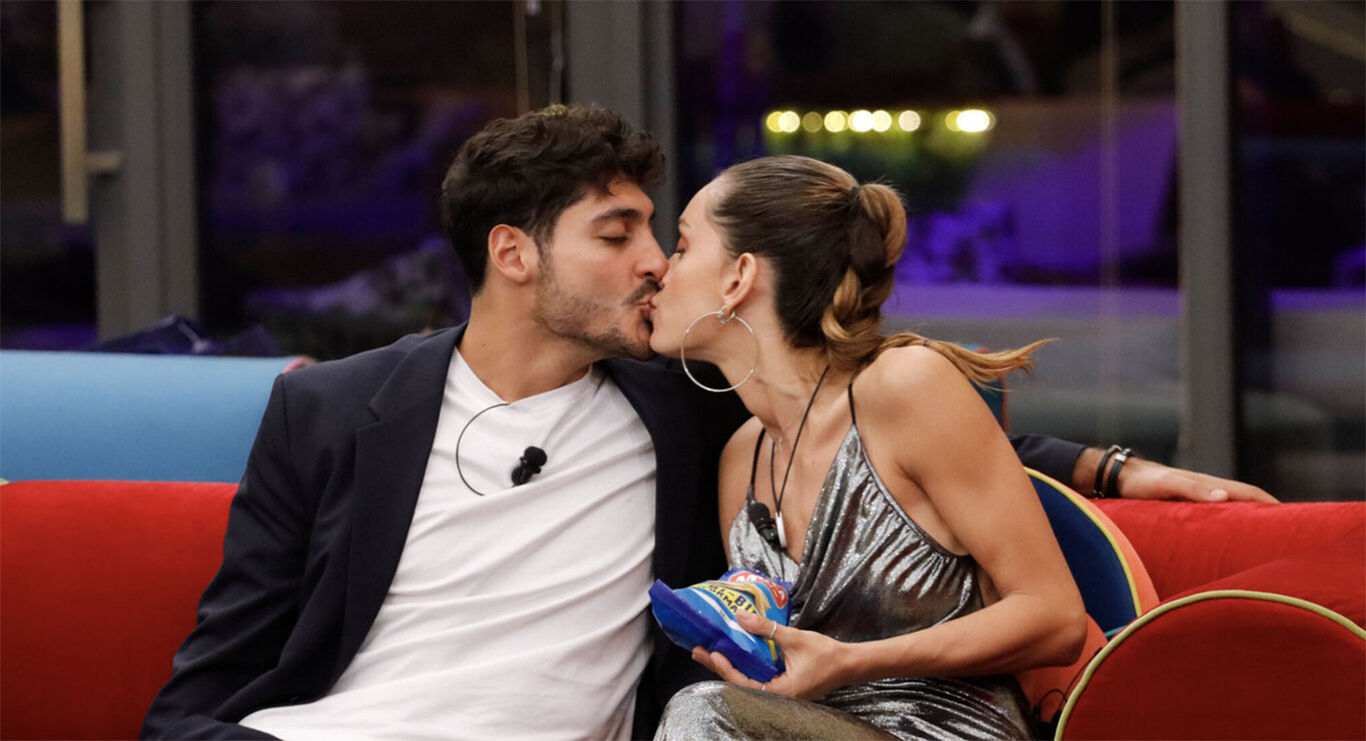 Grande Fratello, Helena Prestes e Javier Martinez vanno a convivere: la prima foto nella nuova casa