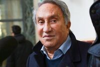 Emilio Fede, oggi l'ultimo saluto al giornalista: i funerali a Milano 2