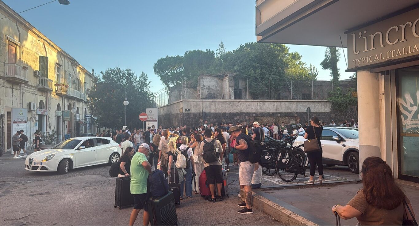 Circumvesuviana, nuovo guasto a un treno: ORSA attacca l'EAV