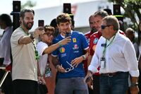 Gp Monza, le 'follie' dei tifosi Ferrari: "Tremila euro per vedere Hamilton e Leclerc"
