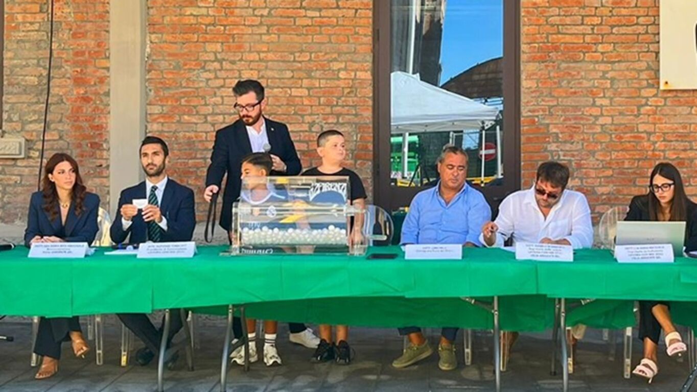 Sorteggiati 20 operatori ecologici e 5 autisti nel Comune di Torre del Greco