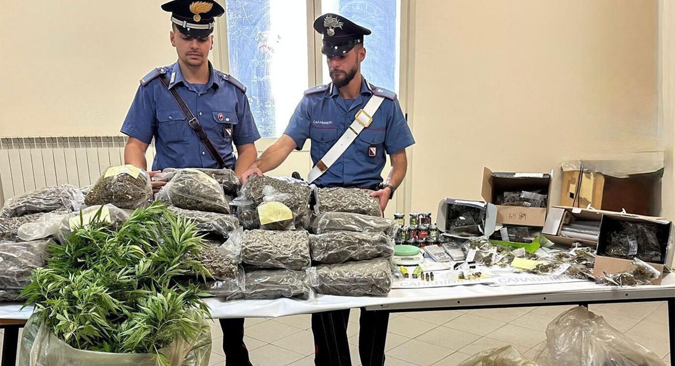 Castellammare/Gragnano -  Droga e armi nei controlli: un arresto e sequestri