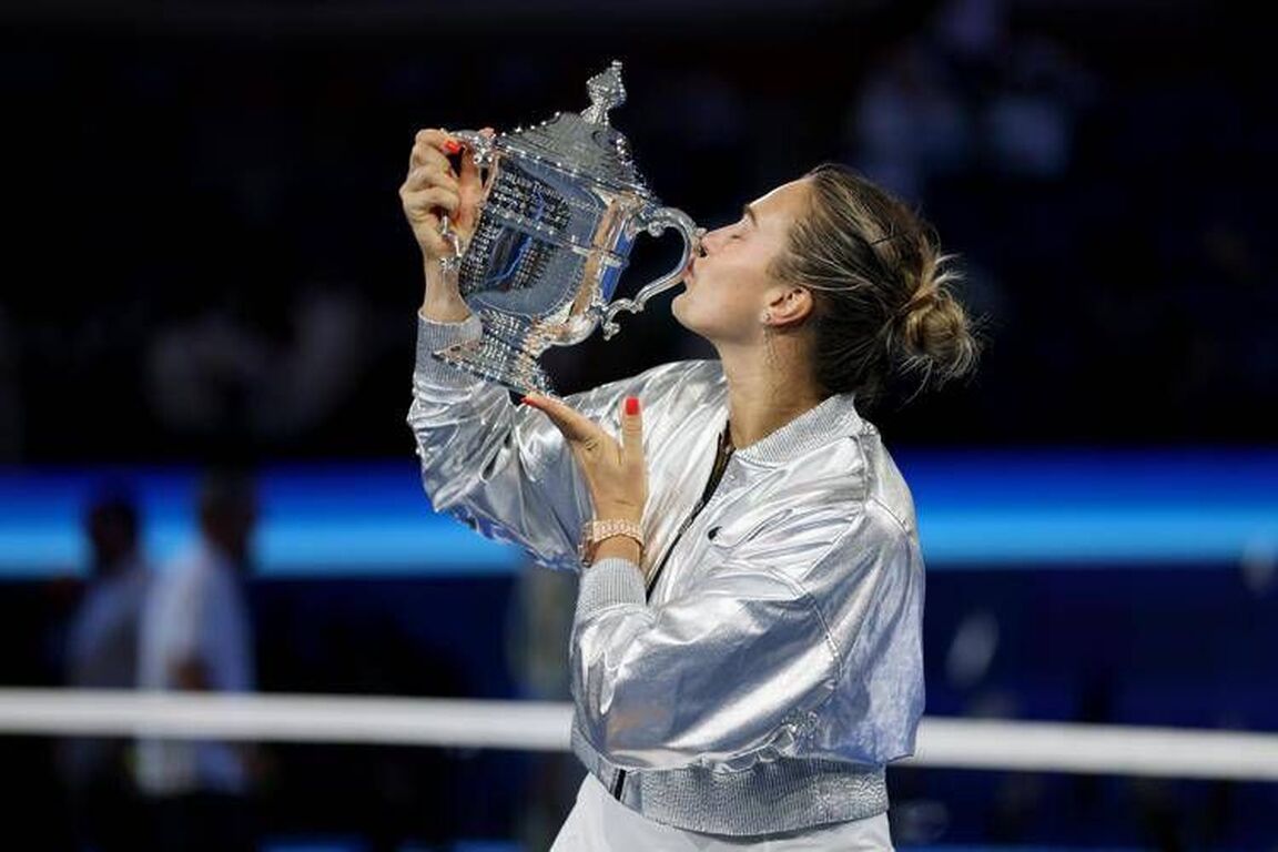 Sabalenka, trionfo agli Us Open e champagne in conferenza: "Non riesco a essere seria"