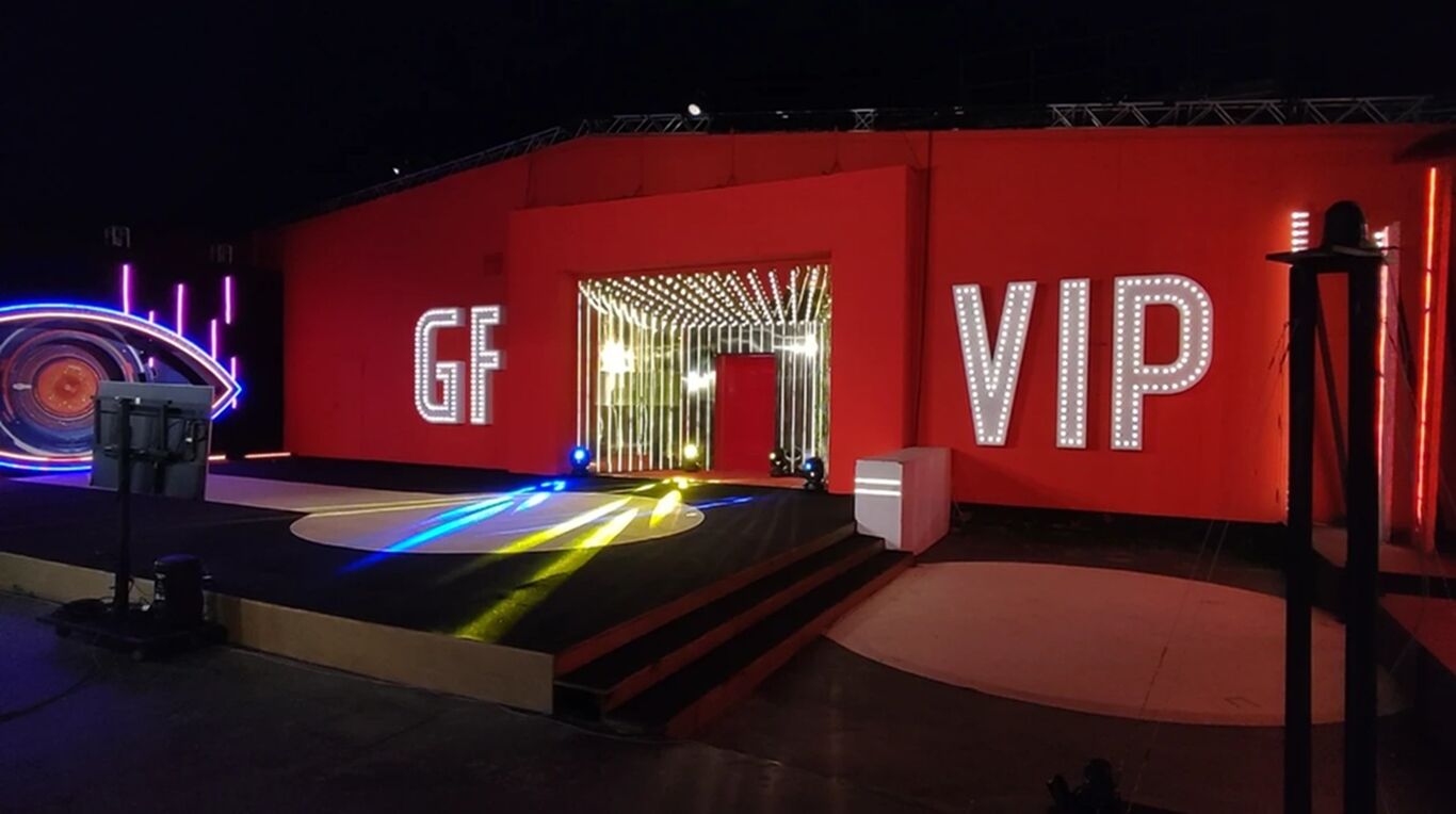Ex gieffina apre un profilo su Only Fans: "Rubavano le mie foto". E sul GF: "Ci tornerei domani"